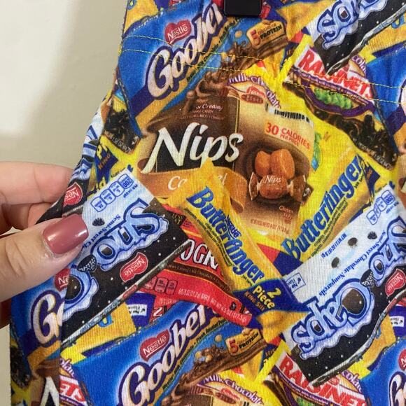 Fun Down Under Mens NESTLE Movie Candy Boxes Lounge Shorts Sz S Novelty Print - Picture 4 of 6